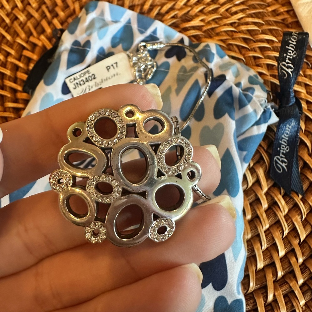 Brighton Silver Necklace Elegant Jewelry - Picture 3 of 4